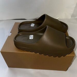 Adidas Yeezy Slide Earbrn Brown Kayne West Flip Flop Sneaker